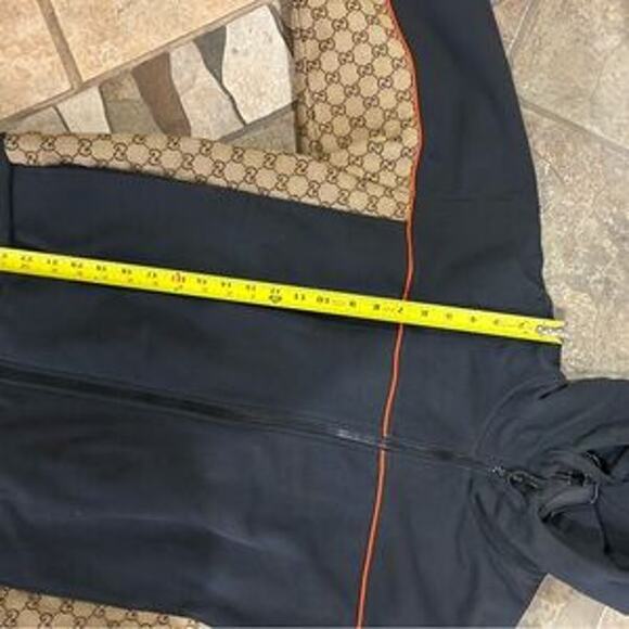 Men's Gucci, cotton jersey, zip jacket signature, GG Supreme jacquard medium - Picture 3 of 15